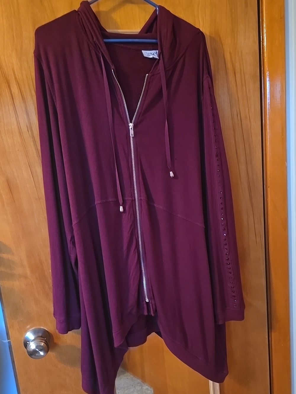 Lori Eskowitz Carter Studded Sleeve BurgundyZip Hoodie 1X Plus Size
